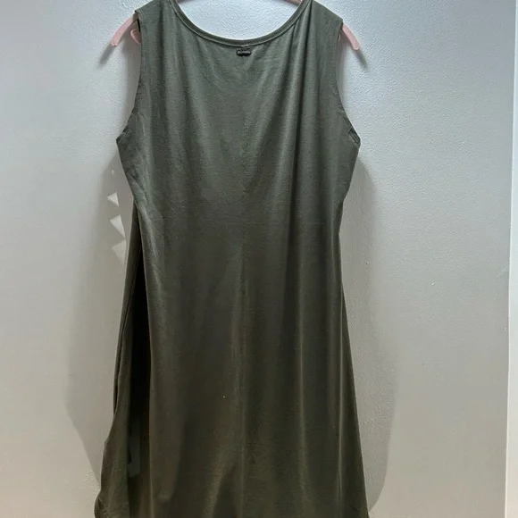 Columbia Olive Green Sleeveless Dress - Picture 3 of 3